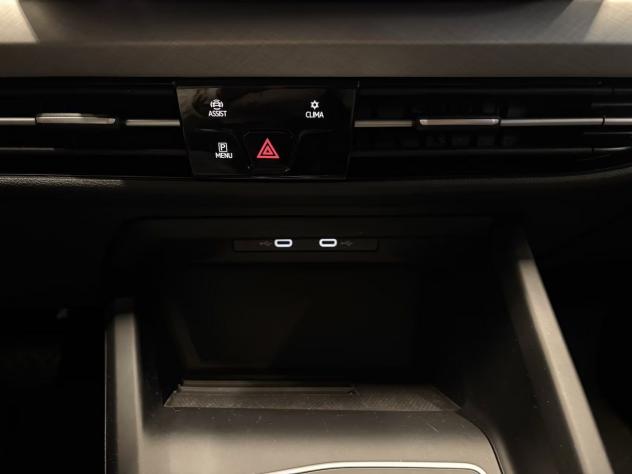 Volkswagen Golf Variant 1.5 eTSI ACT Life DSG Cockpit App Connect 16" Winter Pack - Foto 5