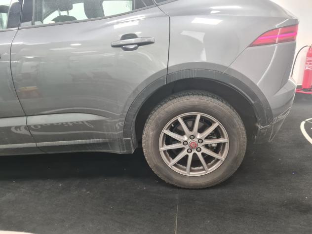 Jaguar E-Pace 2.0D 180 CV AWD - Foto 9