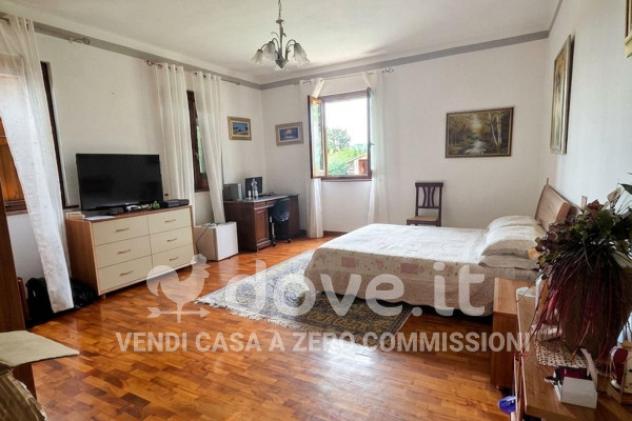 Casa indipendente di 235 m² con più di 5 locali in vendita a Montepulciano - Foto 12