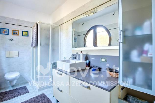 Villa di 210 m² con 4 locali in vendita a Porto Valtravaglia - Foto 16