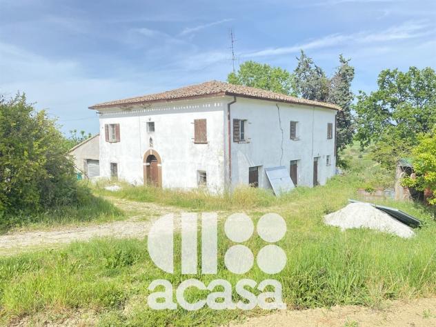 CASOLARE DA RISTRUTTURARE IN POSIZIONE PANORAMICA