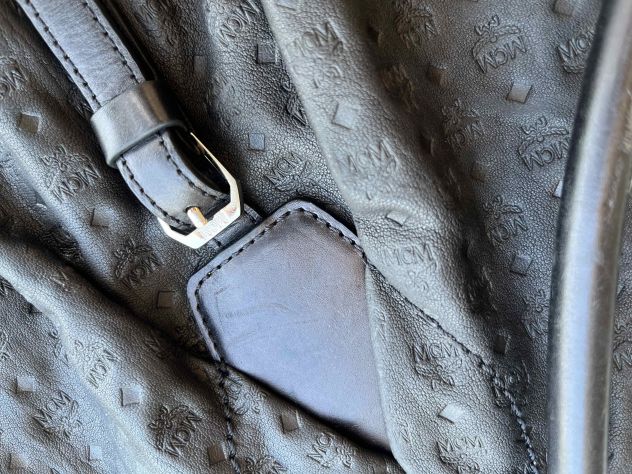 MCM borsa donna in pelle nera usata - Foto 5