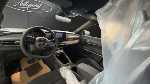 FIAT 600 1.2 Hybrid 145cv Sport - Foto 9