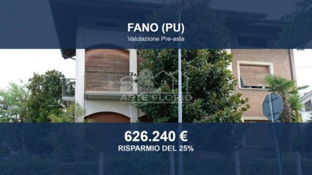 Immobile in asta di 244 m² con più di 5 locali in vendita a Fano