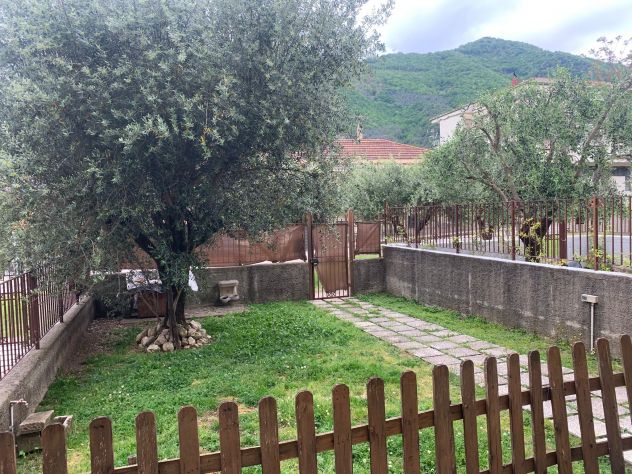 Semindipendente con giardino e terreno di 500 mq - Foto 7
