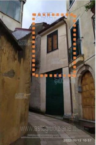 IMMOBILI-IMMOBILE RESIDENZIALE-Via Madonnelle n. 3 - frazione capitignano