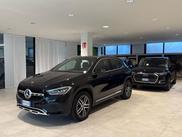 Mercedes-Benz GLA 220d auto 4Matic Sport Plus Navi Cruise Fari LED