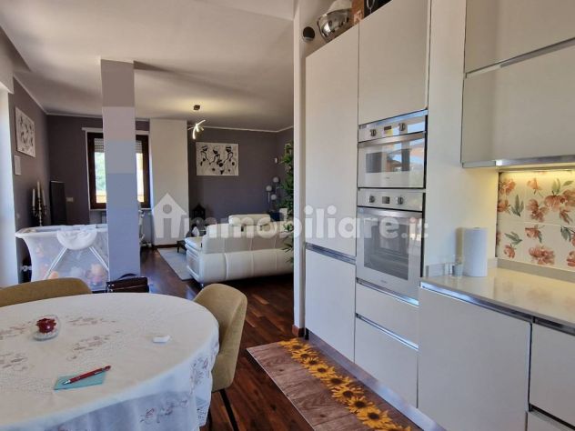 PRESTIGIOSO ATTICO zona CENTRALE con TERRAZZO DI 100 MQ. - Foto 5