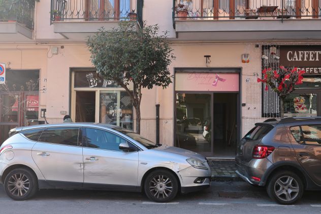 LOCALE COMMERCIALE AL CENTRO - Foto 9