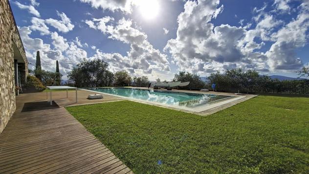 CASALE di 10 vani e di 500 mq (MONTECARLO) rif. 3495 - Foto 16