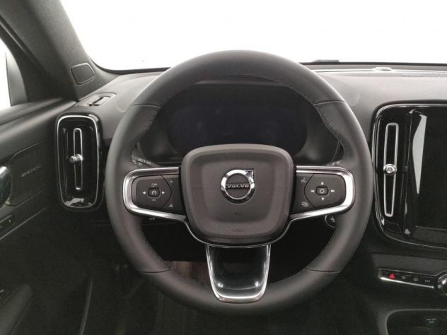 Volvo XC40 XC40 2.0 b3 Plus Black Edition auto - Foto 9