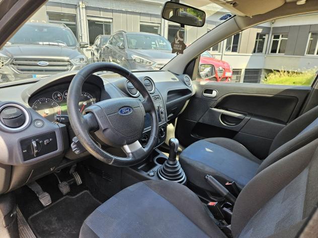 Ford Fiesta Fiesta 5p 1.4 Ghia - Foto 6
