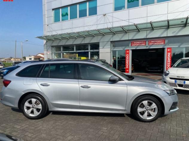 SKODA Octavia 2.0 TDI EVO SCR DSG Wagon Ambition rif. 23926980 - Foto 4