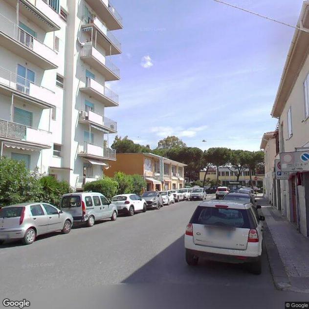 Locale comm.le/Fondo in vendita a Cecina 208 mq  Rif: 1339688