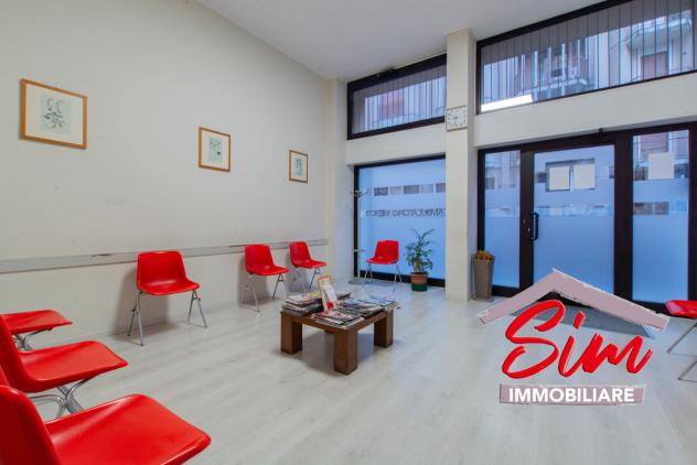 Ufficio in vendita a Novara