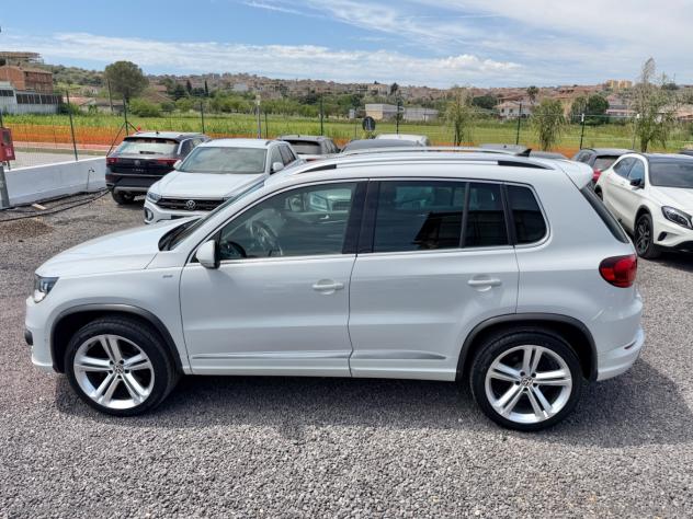 VOLKSWAGEN Tiguan 2.0 TDI 177CV R-LINE NAVI - Foto 7