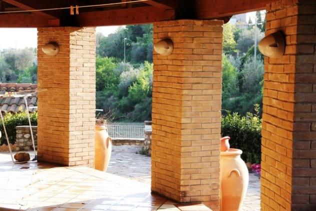 Ficulle - Vendesi particolare villa con giardino, anni 2000 nel comune di Ficulle. - Foto 3