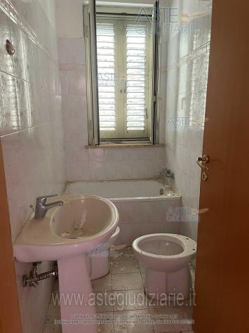 IMMOBILI-IMMOBILE RESIDENZIALE-Via Strino, 81 - Foto 7