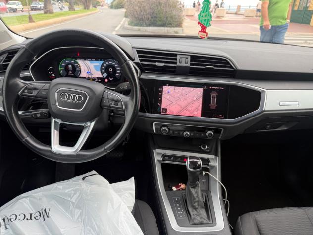 Audi Q3 45 TFSI e S tronic Business - Foto 7