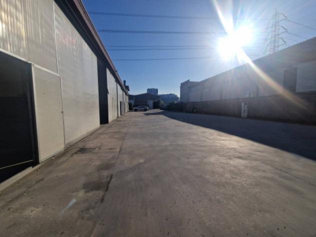 Immobile di 1100 m² con più di 5 locali in vendita a Settimo Milanese - Foto 14
