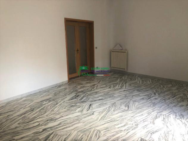 Appartamento al piano primo zona M. Schininà di mq. 125 circa. - Foto 6