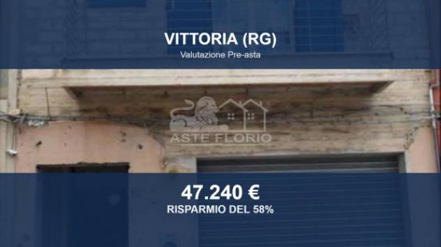 Immobile in asta di 119 m², box auto in vendita a Vittoria