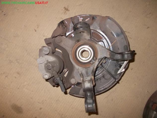 MONTANTE SOSP. ANT.S. 1.3 DIESEL TOYOTA YARIS (XP90) Meccanica Assale Telaio Fusello ruota ant. sx. TOYOTA - YARIS - 01-01-2006 - 01-01-2009, TOYO