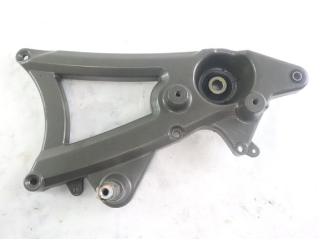 MALAGUTI MADISON 125 18301100 FORCELLONE SUPPORTO MARMITTA 99 - 01 REAR SWINGARM
