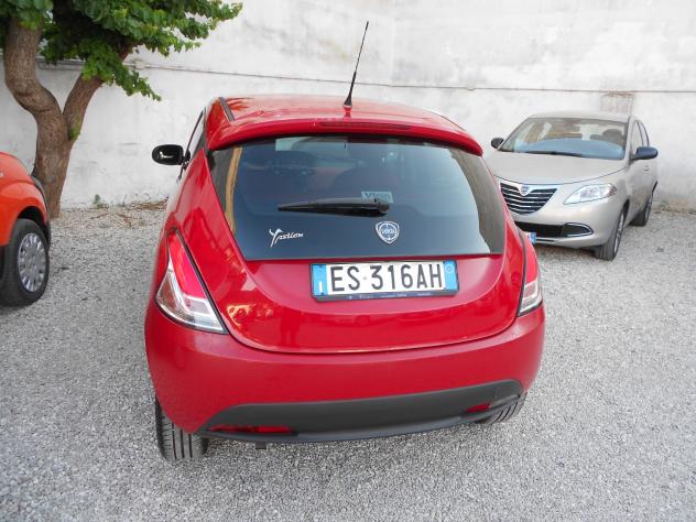 Lancia Ypsilon 1.2 69 CV 5 porte S&S Silver - Foto 4