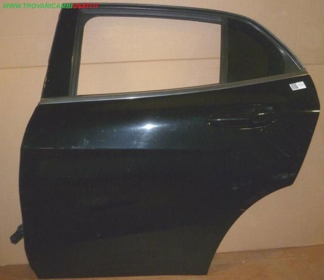 PORTA POST. S. NERO MET. C/ALZ. E SERR.  Carrozzeria  Lamierati esterni  Porte  Porta post. sx. MERCEDES - GLA - 01-01-2014 - 01-01-2017