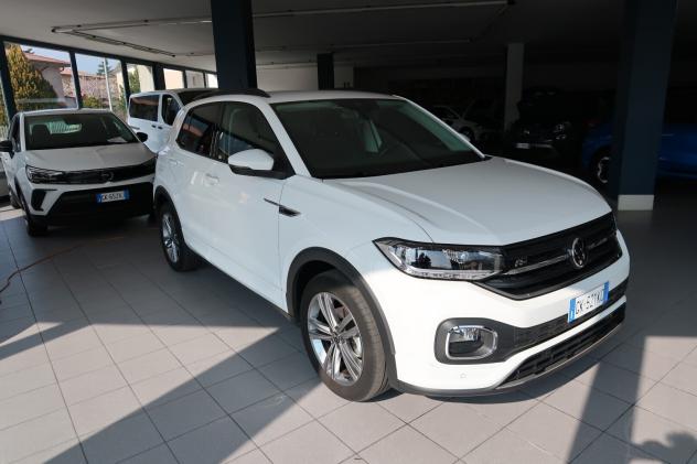 Volkswagen T-Cross 1.0 TSI 110 CV DSG R-Line - Foto 2
