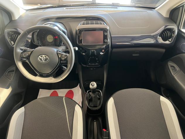 Toyota Aygo 1.0 VVT-i 69 CV 5 porte x-clusiv - Foto 8
