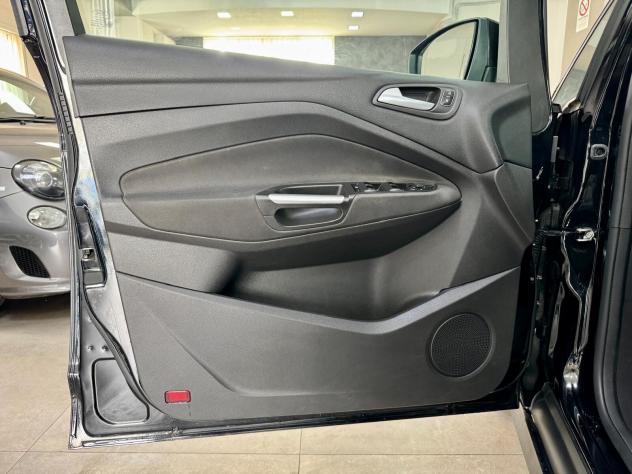 Ford C-Max 1.5 TDCi 120CV Titanium 2018 - Foto 9