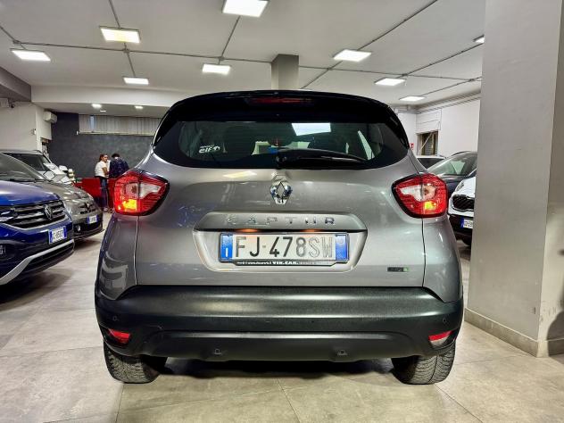 Renault Captur 1.5 dCi 90cv EDC Intens 2017 - Foto 6