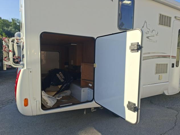 MOTORHOME RAPIDO DUCATO SEMDIINETTE GARAGE LETTO MATRIMONIALE BASCULANTE CLIMATIZZATORE FOTOVOLTAICO CAMPEGGIO CAMPER USATI GENERALI 1737 - Foto 8