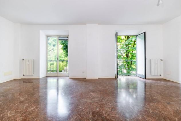 Appartamento di 165 m² con 5 locali e box auto in vendita a Bergamo - Foto 3