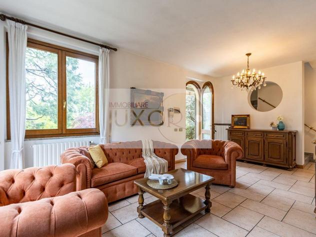 Villa per 2 nuclei famigliari a Casatenovo - Foto 4