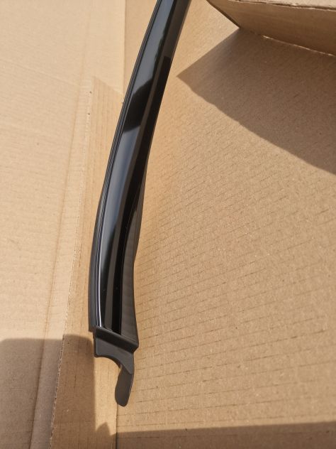 Deflettore acqua destro Mercedes CLA SB X 117