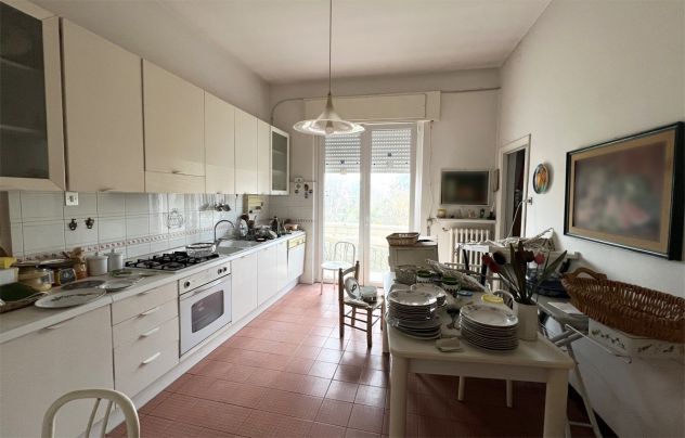 Ampio appartamento con balcone e Terrazza - Foto 4