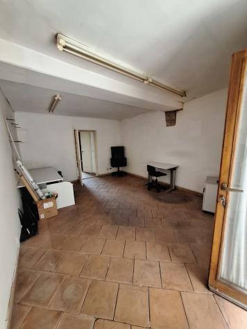 1 Vetrina in vendita a Morlupo
