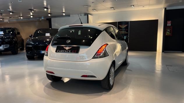 LANCIA YPSILON 1.2 69CV 5p - 2016 - Foto 4