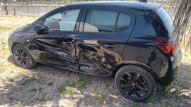 Opel Corsa 1.2 5 porte - Foto 5