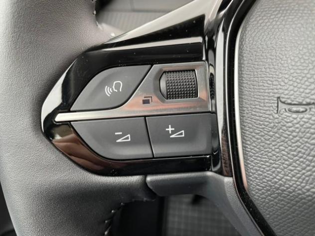 PEUGEOT 208 PureTech 100 Stop&Start 5 porte Active rif. 21786364 - Foto 9