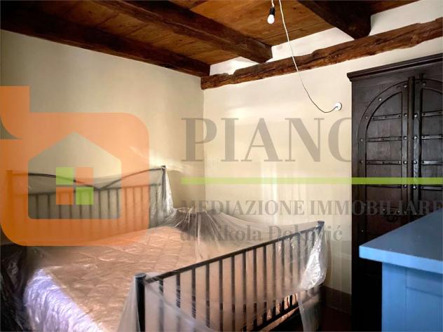V000440 - CASA ANTICA CON TERRAZZO E CANTINA - Foto 13