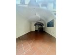 1 Vetrina in affitto a Camaiore