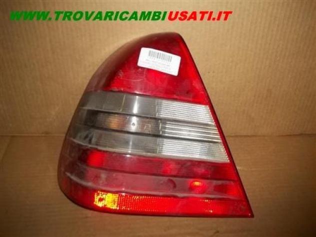 TRASPARENTE FANALE POST.S. ROSSO/FUME/ROSSO MERCEDES Classe C (W202/S202) MERCEDES - Classe C - 01-06-1993 - 01-04-2000