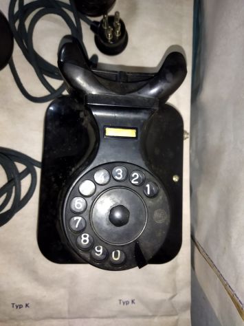 antico telefono a muro in bakilite nera CON RARE SPINA PRESA COEVE - Foto 3
