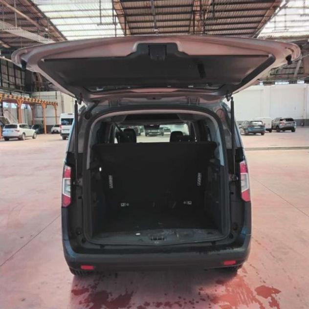 FORD Tourneo Courier Titanium 1.0L EcoBoost 125CV Cambio Manuale 6M rif. 23988837 - Foto 9