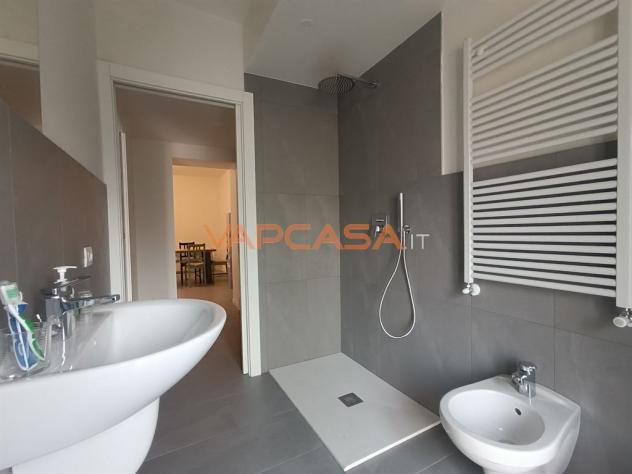MAGAZZINO-DEPOSITO DI 75MQ CON ACCESSO CARRABILE + APPARTAMENTO RISTRUTTURATO - Foto 13