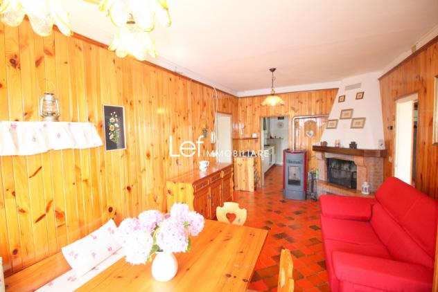 CASA INDIPENDENTE di 8 vani e di 196 mq (VALDOBBIADENE) rif. LC04_3 - Foto 3